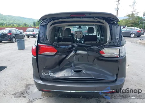 2017 Chrysler Pacifica Touring-L из США, поврежденный, VIN 2C4RC1BG9HR667777